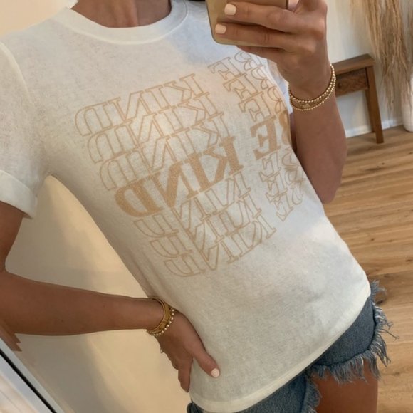 Be Kind super soft Tee - Picture 4 of 5